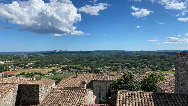 Vézénobres Vue Sur Les Toits