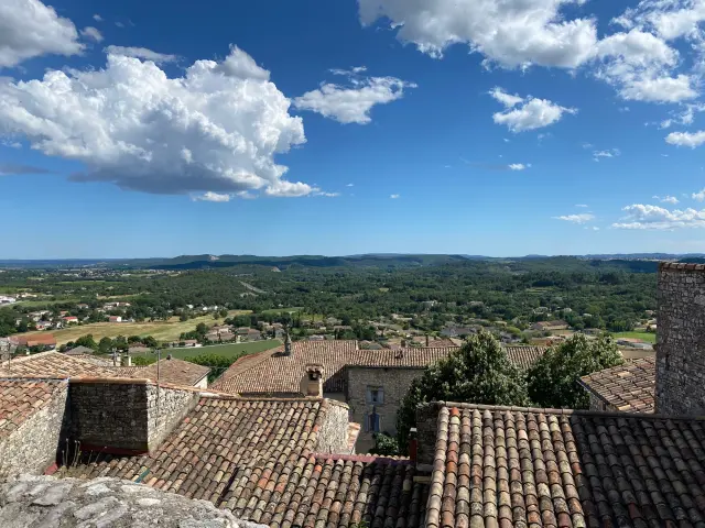 Vézénobres Vue Sur Les Toits