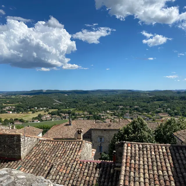 Vézénobres Vue Sur Les Toits