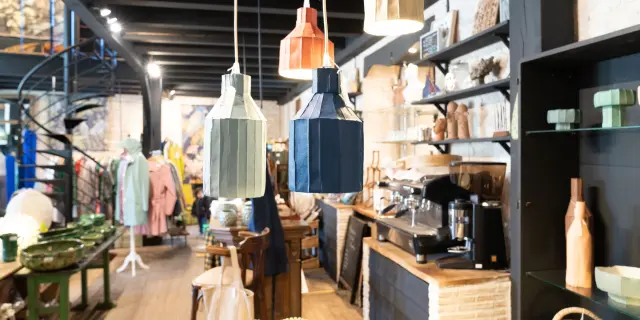 Commerces Et Services