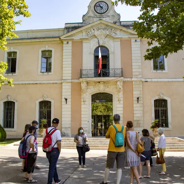 Front of the city hall of Alès