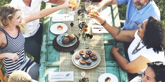 Restauration entre amis