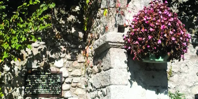 Saint Jean Du Gard Porte Esplanade