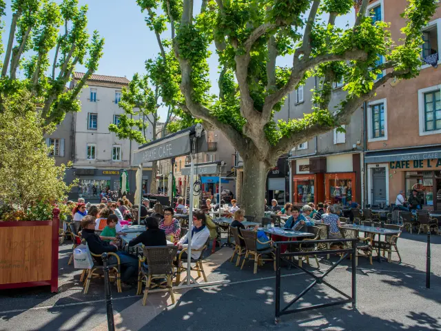 Café Terrace Downtown Ales