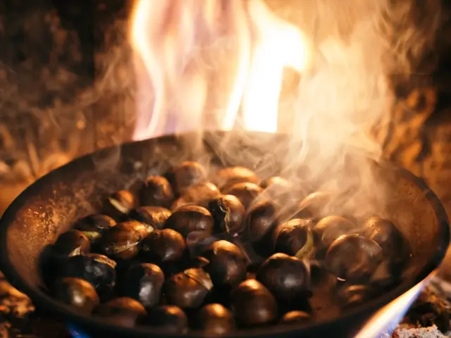 Châtaignes au feu de bois