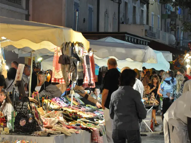 Anduze Nachtmarkt