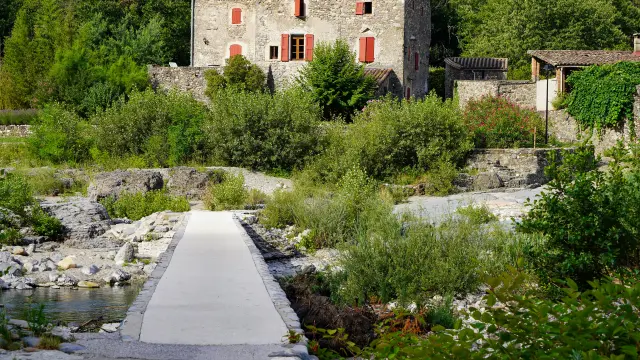 La Costaite Mialet 134