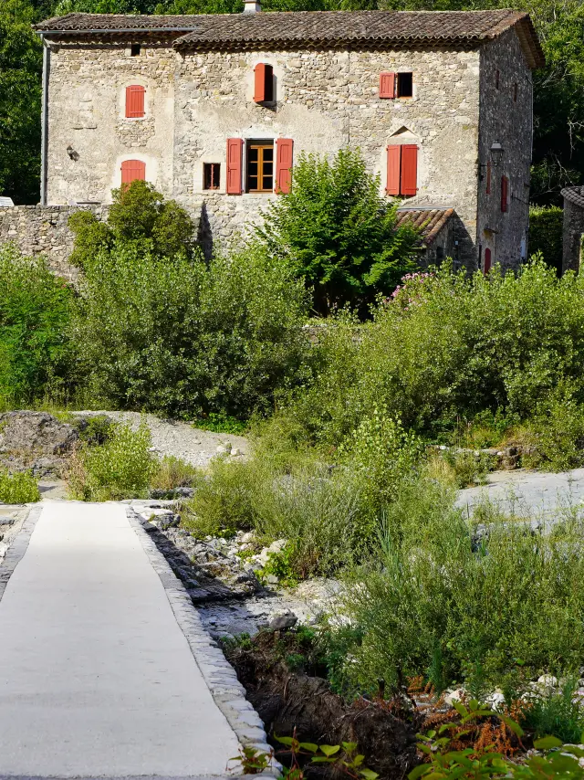 La Costaite Mialet 134