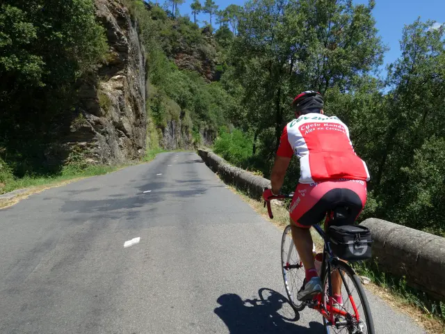 Sur Les Pas Des Huguenots