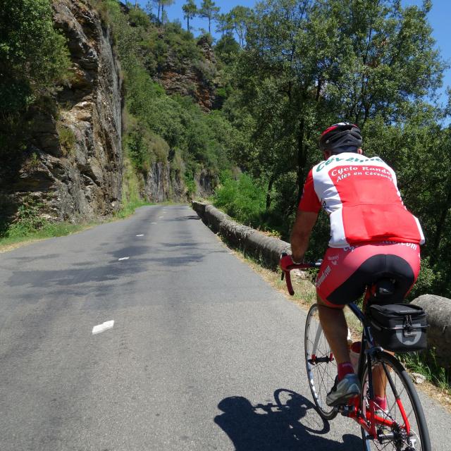 Sur Les Pas Des Huguenots, cyclisme en Cévennes