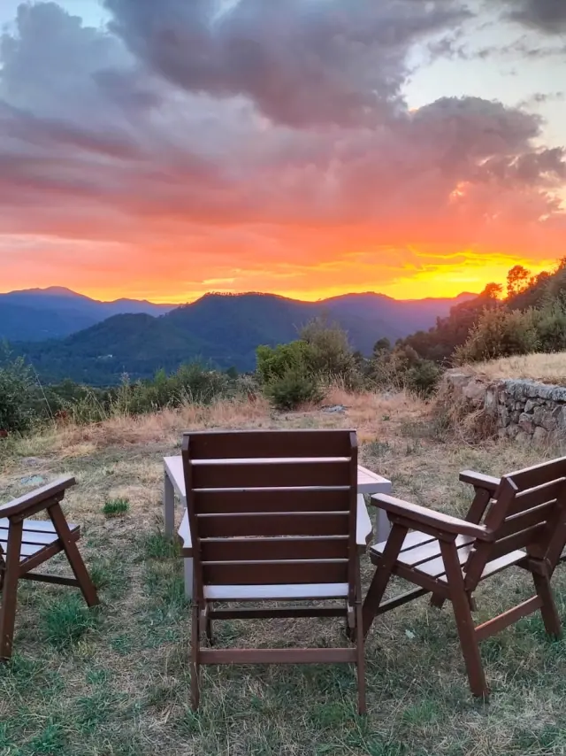 Le Pailler Des Aigladines